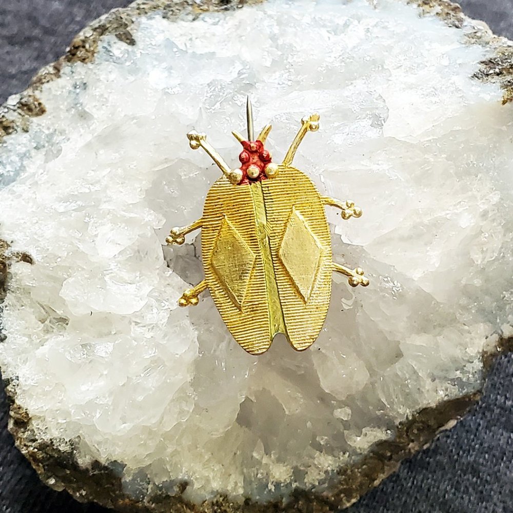 Vintage - Gold-Tone Lady Bug Pin or Brooch